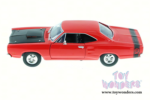 Showcasts Collectibles - Dodge Coronet Super Bee Hardtop (1969, 1/24 scale diecast model car, Asstd.) 73315/16D